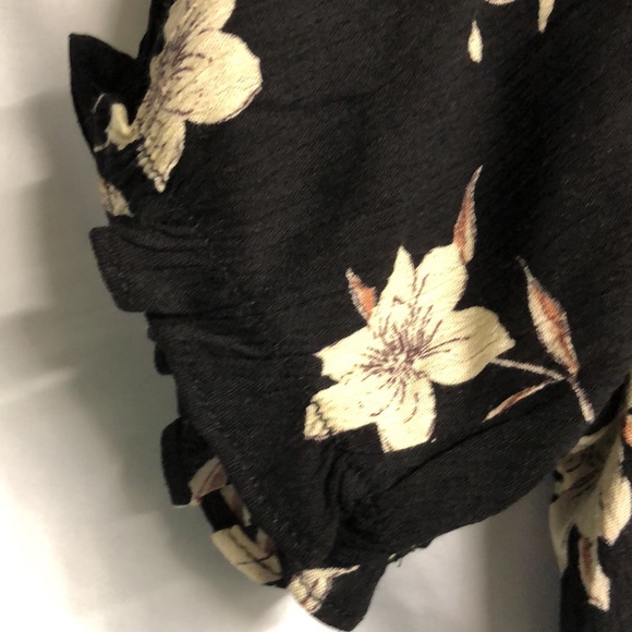 Black XS flowered faux wrap Paper Crane blouse sweetheart peasant top - Picture 11 of 12